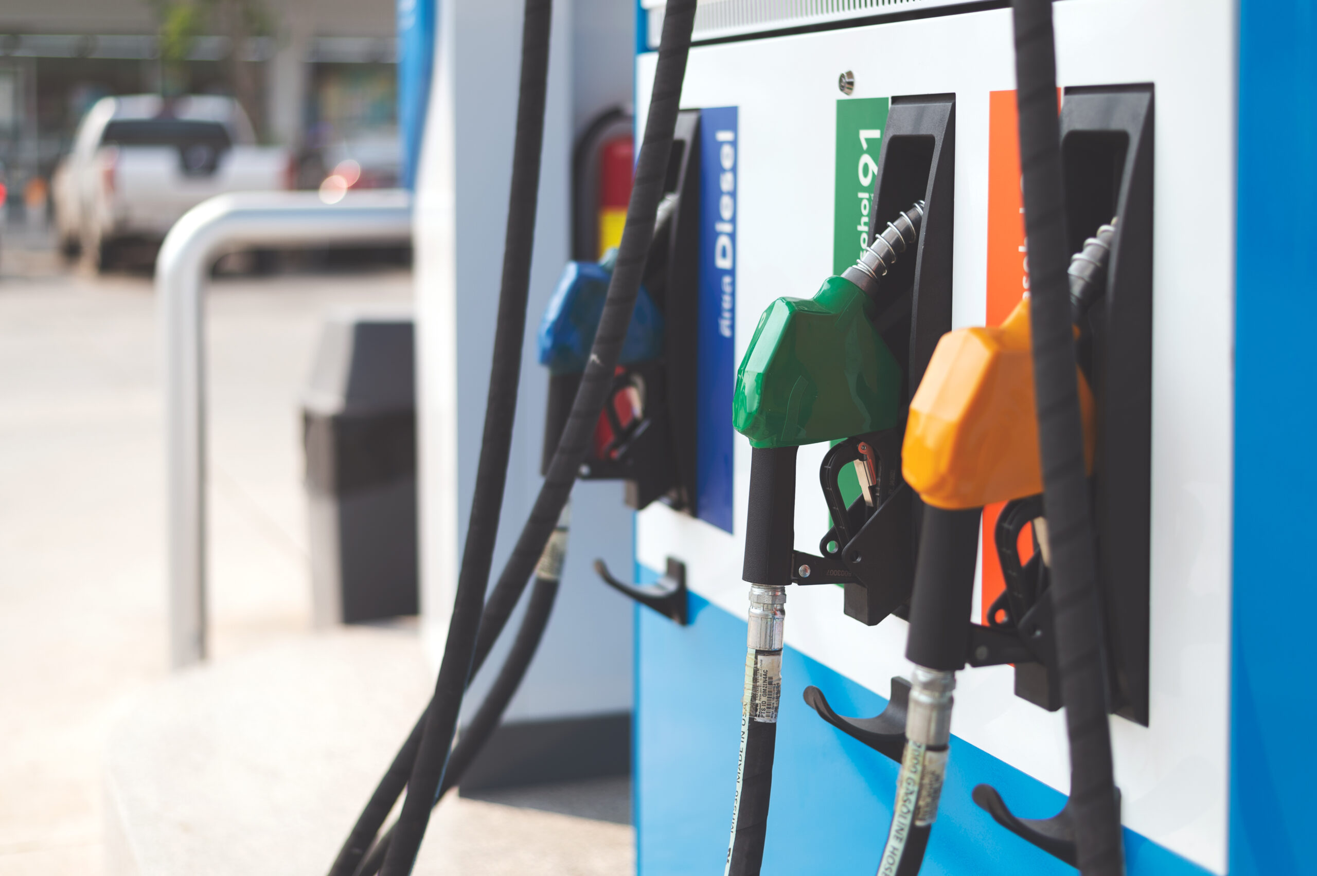 STJ reconhece gasolina A e diesel A como insumos, autorizando créditos de PIS/Cofins para distribuidoras