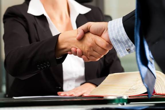 Sociedades de advogados como veículo de investimento: alternativas e limites diante da tributação de alta renda