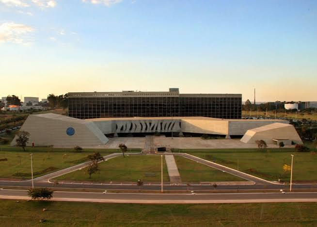 STJ reconhece omissão e anula acórdão por fundamentação contraditória da Fazenda